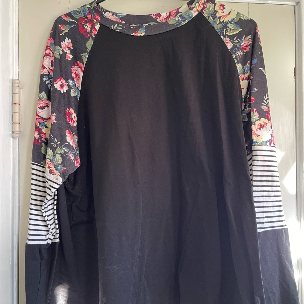 Emery Rose long sleeve shirt